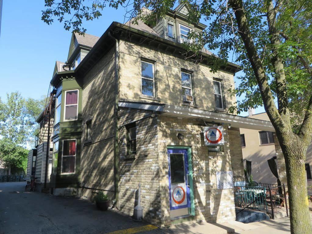 Hi - Madison Hostel מראה חיצוני תמונה